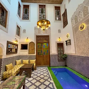 dar-elinor.hotelfesmorocco.com/